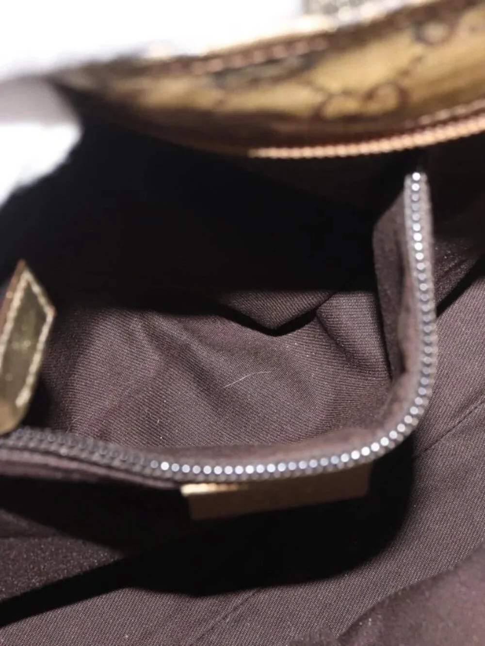 GUCCI GG Crystal Tote Bag Coated Canvas Gold Tone 131228 Auth YKZ1227A